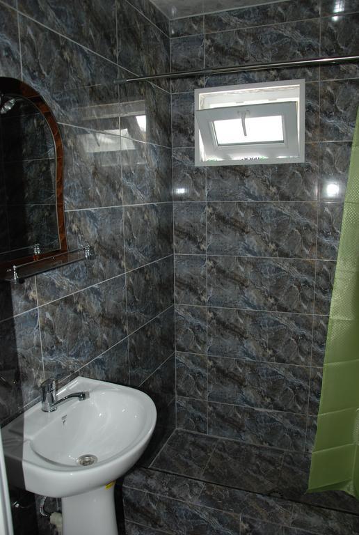 Gogi Jafaridze'S Guesthouse Mestia Exteriör bild