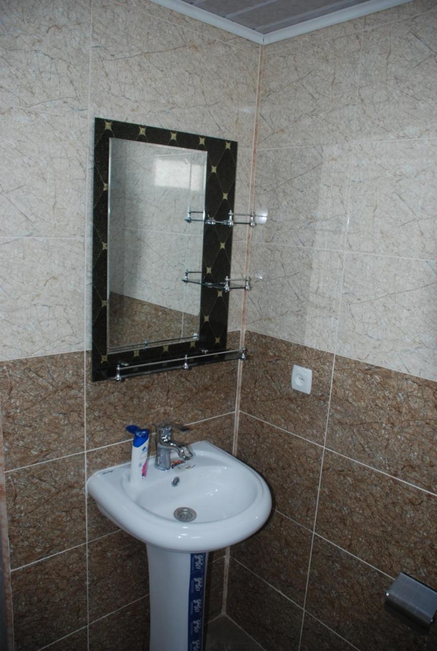 Gogi Jafaridze'S Guesthouse Mestia Exteriör bild